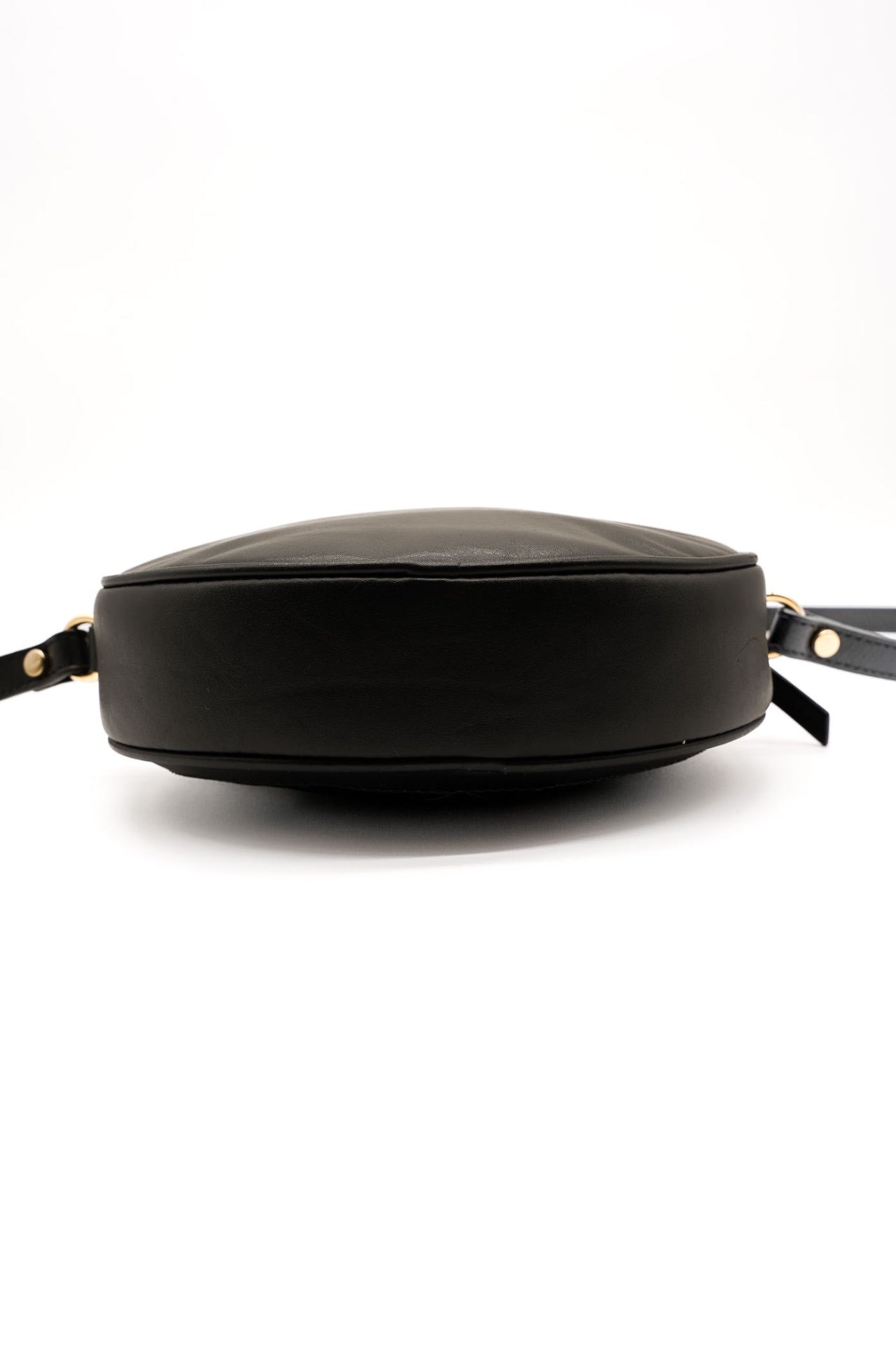 Tasche, Lili Radu