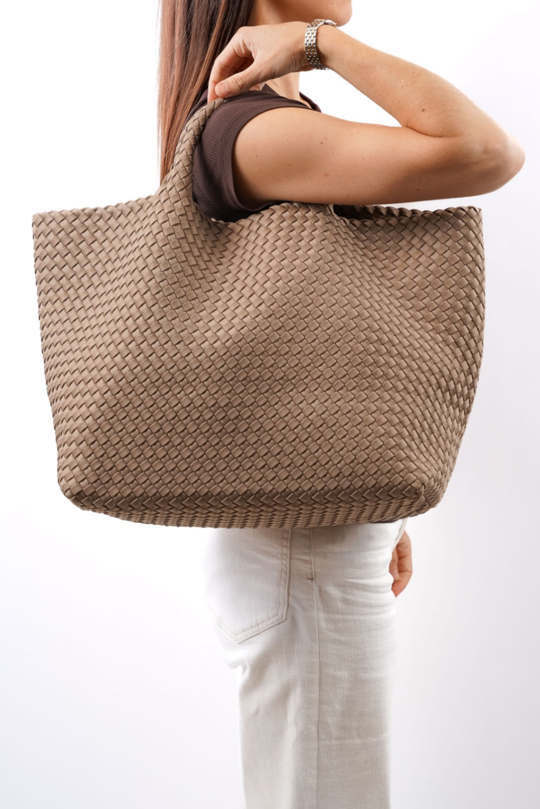 Tasche, Naghedi